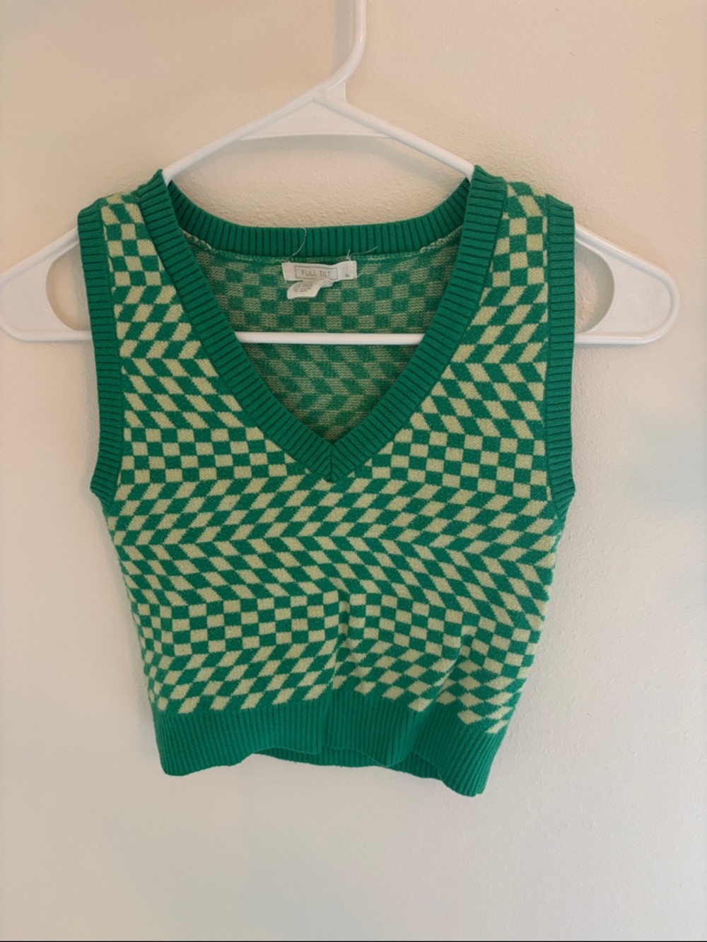 Tilly's Green and Cream Checkerboard V-Neck Sweater Vest
